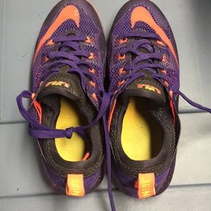Youth Boys Now me basketball shoes